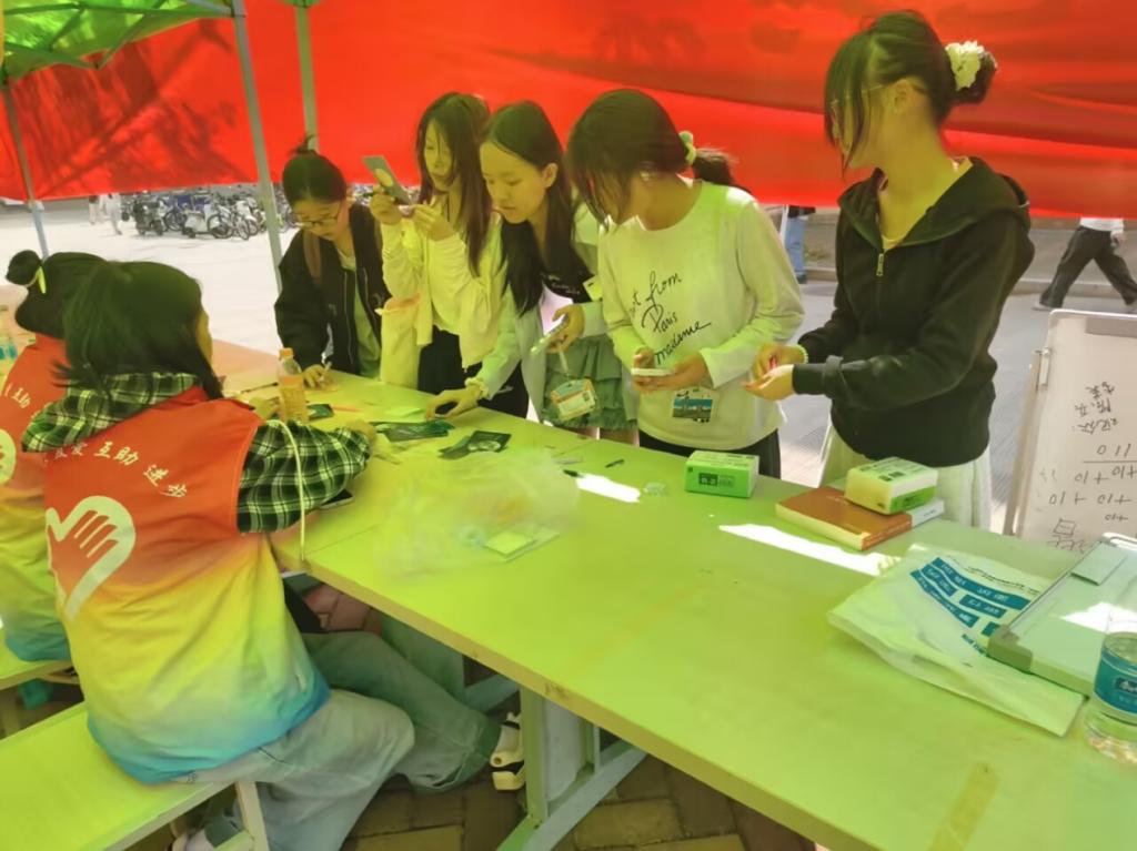 化学工程学院“以笔为媒，赴春之约”主题志愿活动